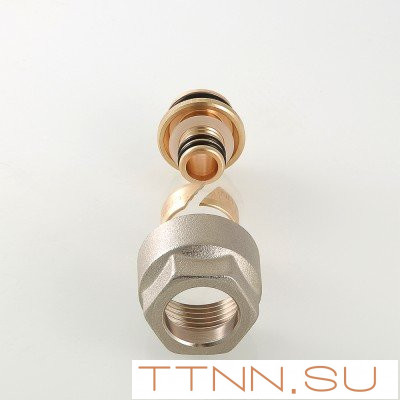 Фитинг обжимной евроконус с накидной гайкой VALTEC VT.4420.NE.16 16x3/4"